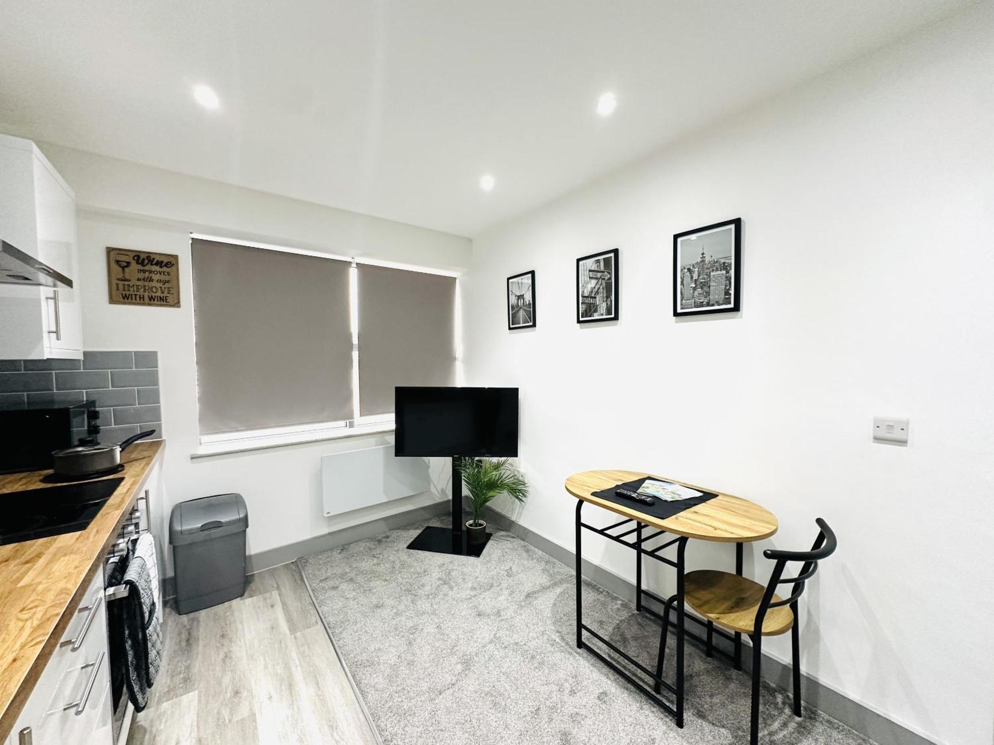 Apartment 202 Grosvenor House *